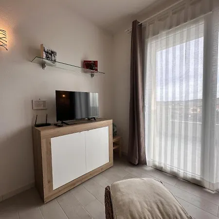 Apartament Casa Mirella Con Piscina *
